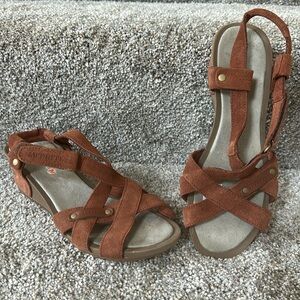Merrell Select Fresh Air Cushion Suede Sandals-Nearly New